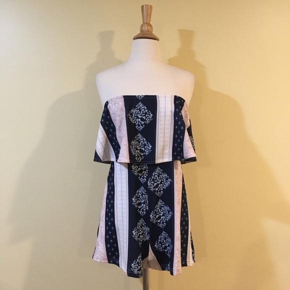 Floral Striped Overlay Romper Pockets - Picture 5 of 7